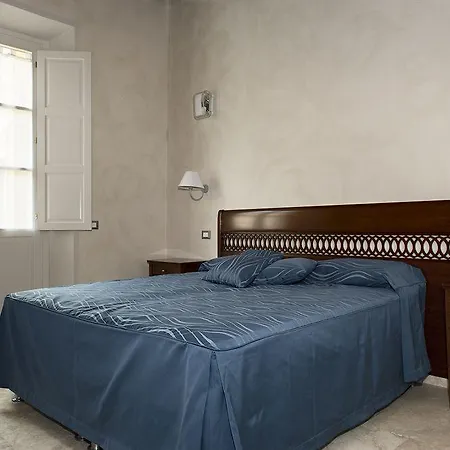 Relais Dei Mercanti And Bed and breakfast