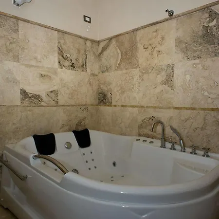 Relais Dei Mercanti And بيزا